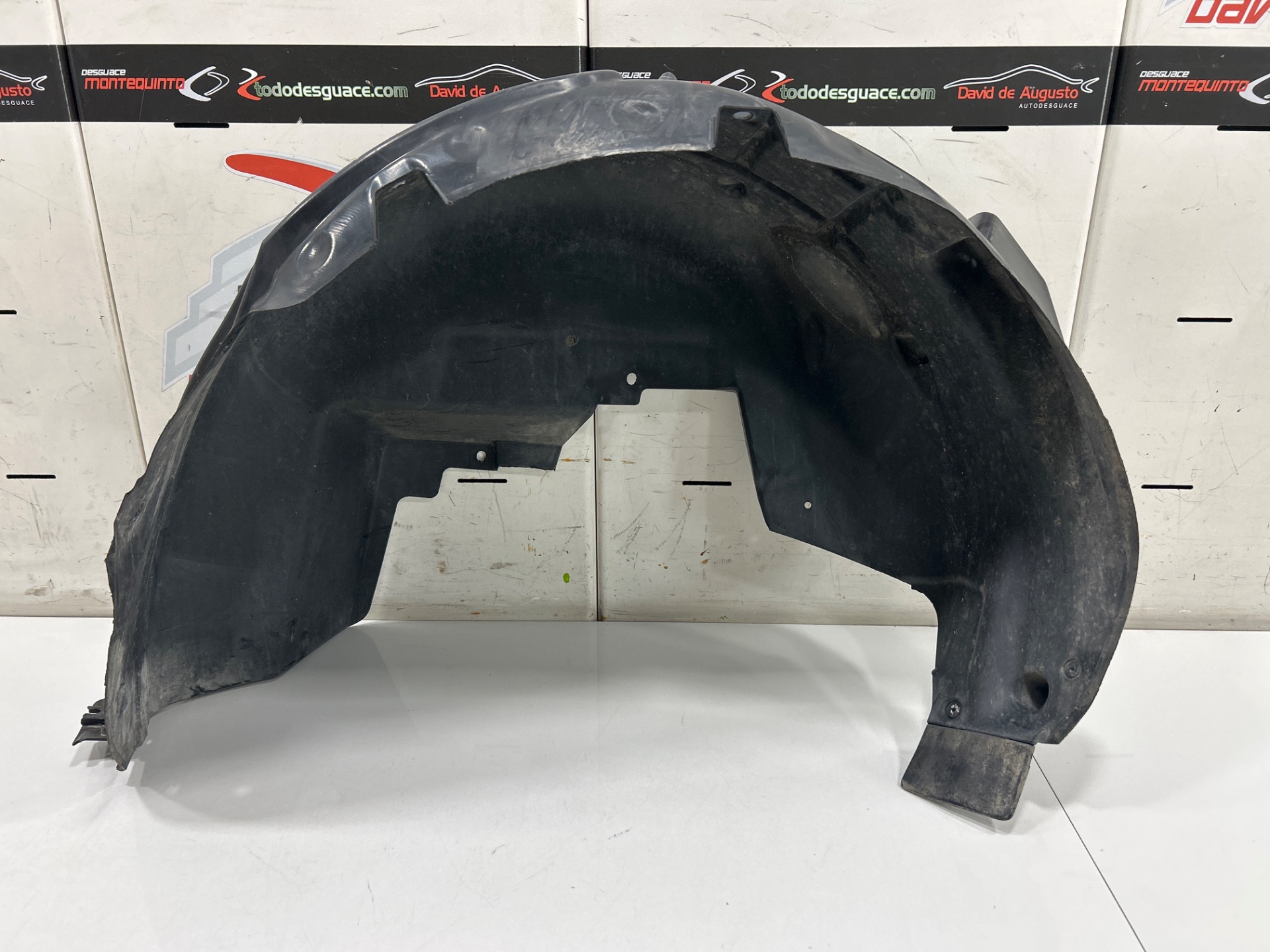 Paso rueda trasero derecho peugeot 3008 active pack