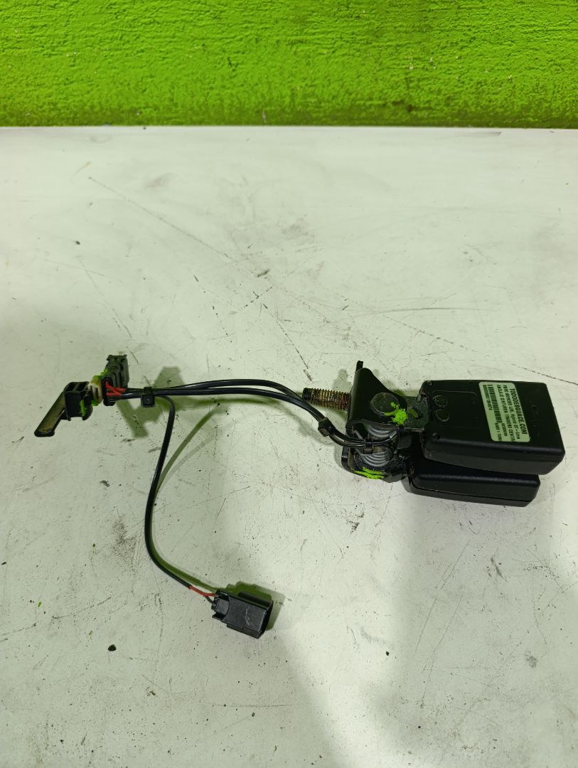Anclaje cinturon trasero central ford mondeo lim. hybrid stline