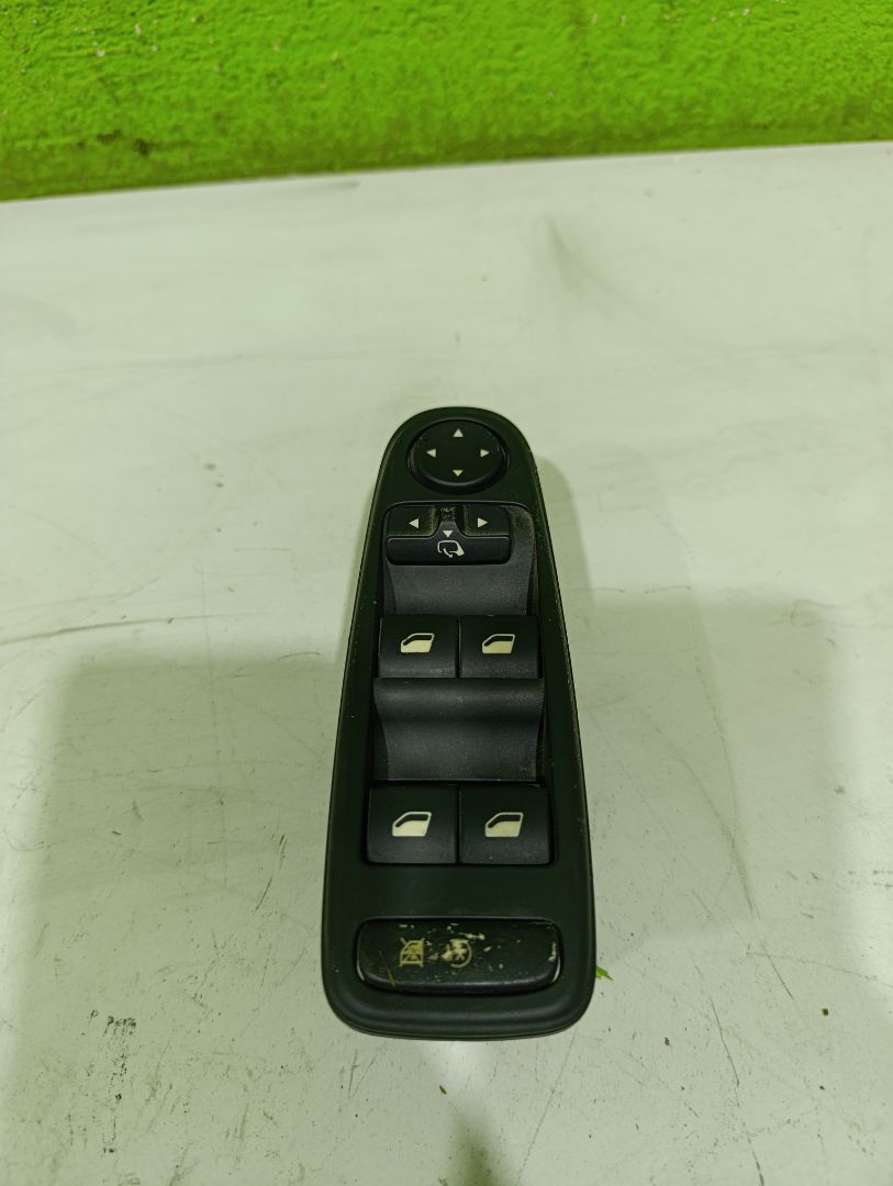 Mando elevalunas delantero izquierdo citroen c4 grand picasso business