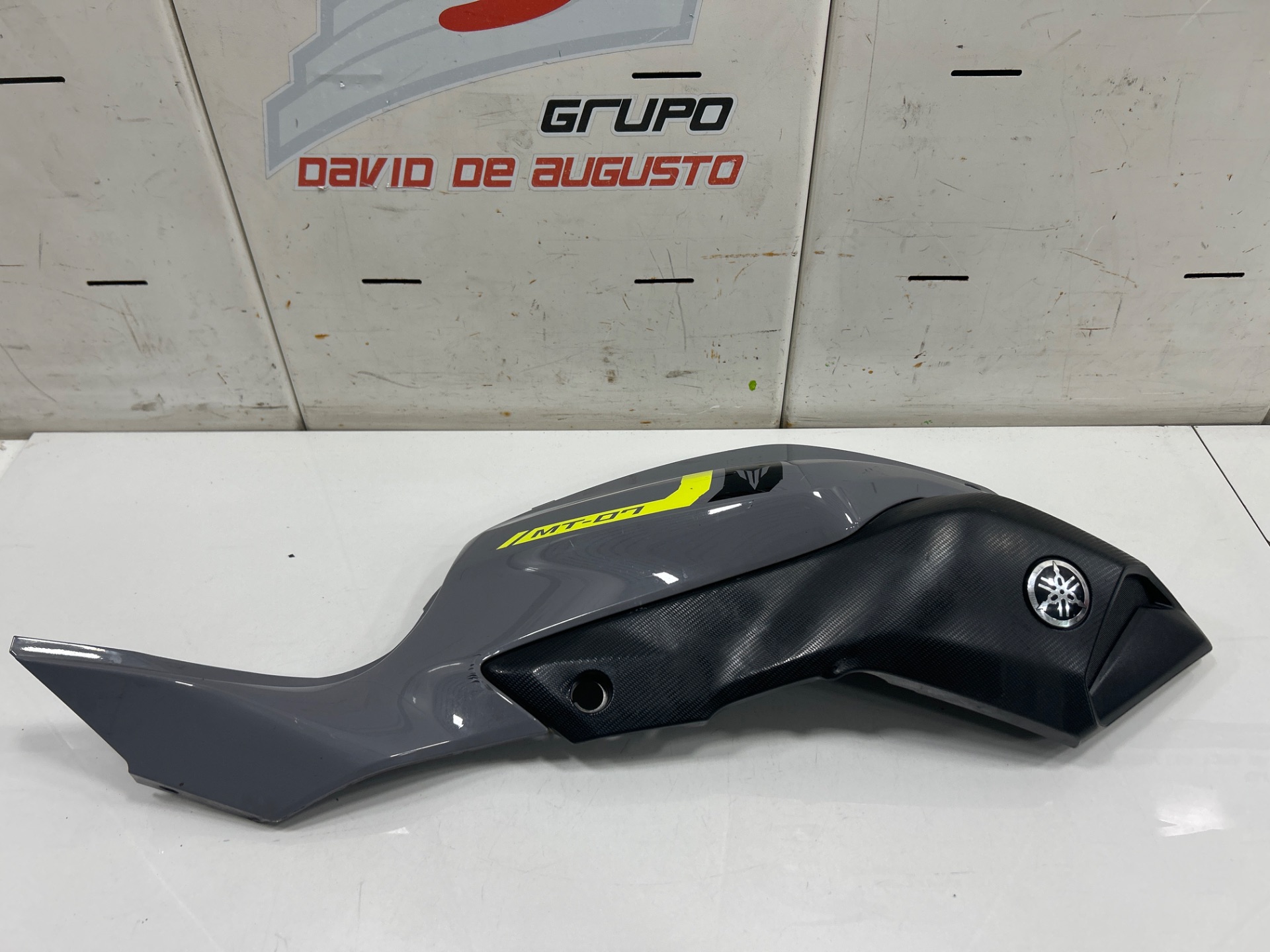 Moldura yamaha mt-07 mt07