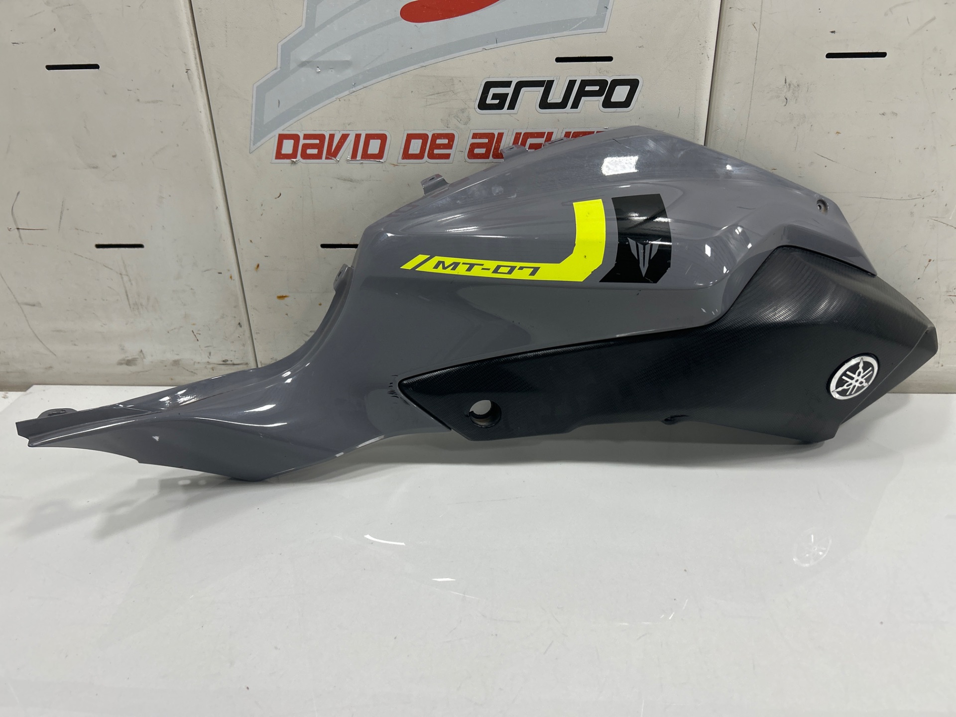 Moldura yamaha mt-07 mt07