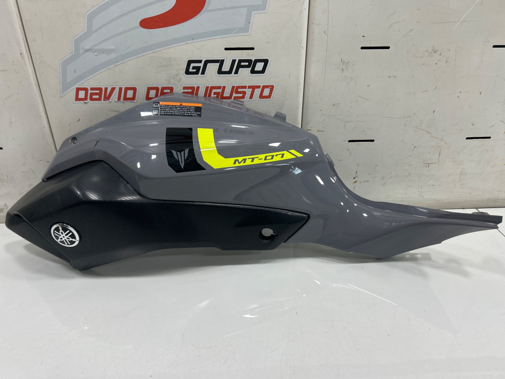 Moldura yamaha mt-07 mt07