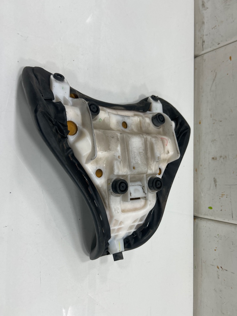 Asiento delantero yamaha mt-07 mt07