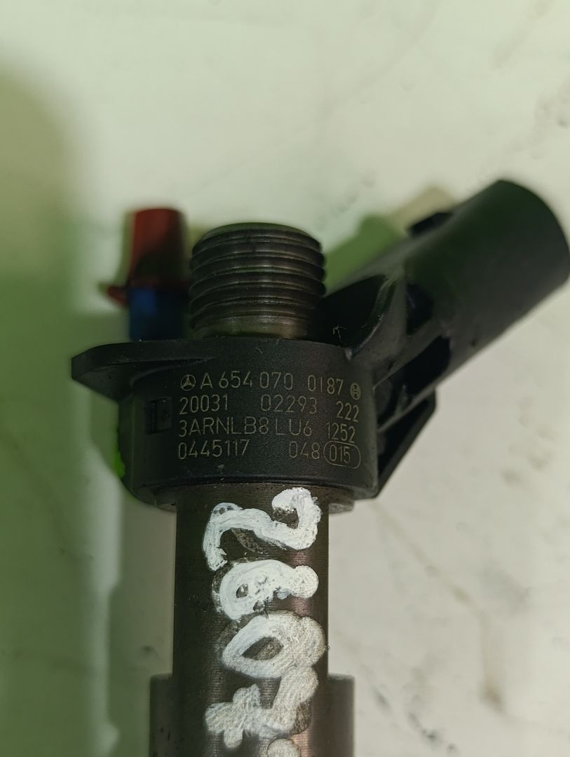 Inyector mercedes-benz clase glb (bm 247) glb 220 d (247.614)