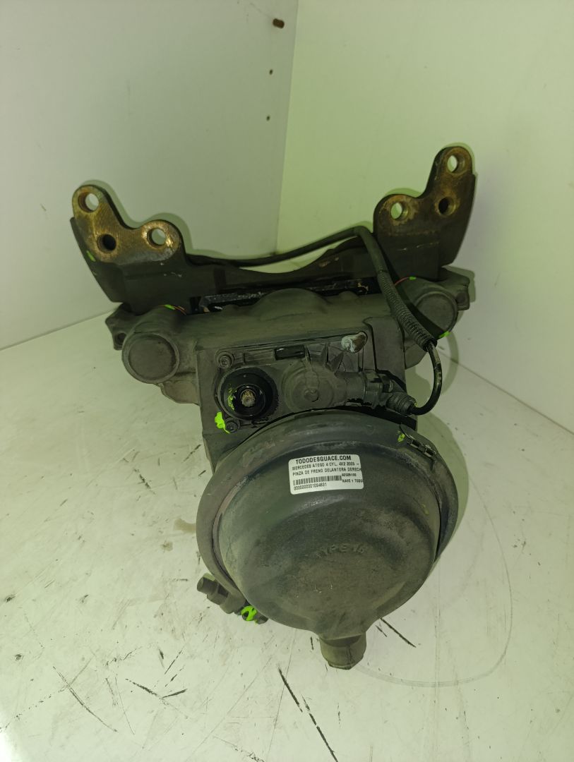 Pinza de freno delantera derecha mercedes-benz atego 4 cyl. 4x2 2005 - 