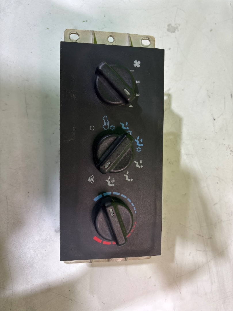 Mando calefaccion / aire acondicionado jeep cherokee (xj) 2.5 td jamboree