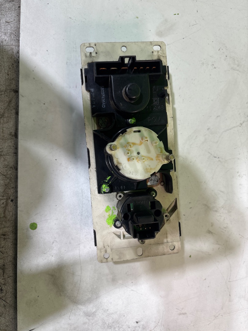 Mando calefaccion / aire acondicionado jeep cherokee (xj) 2.5 td jamboree