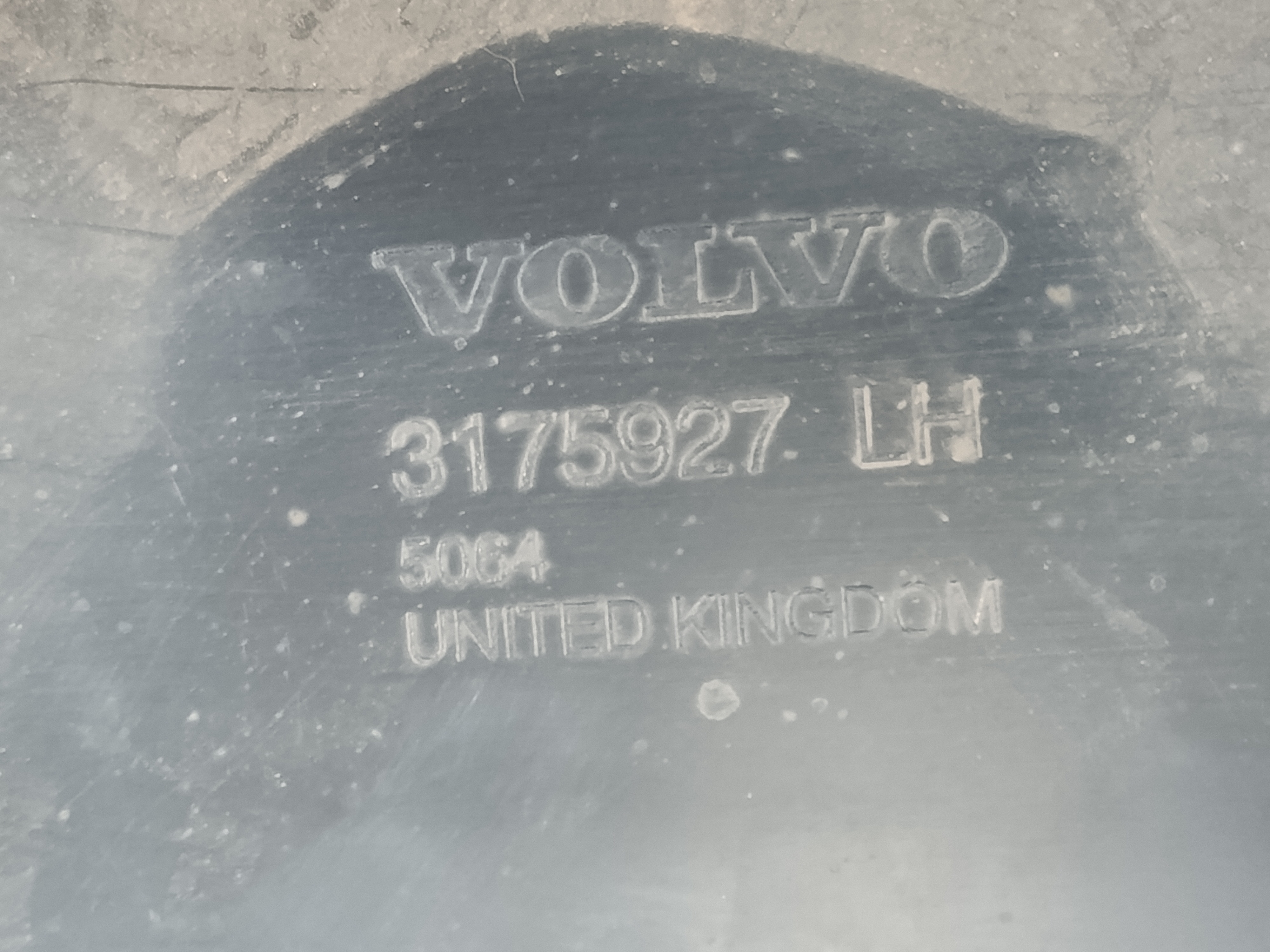 Escalon volvo fh xxx fsa 6x2 low largo (lh1 o l2h1)