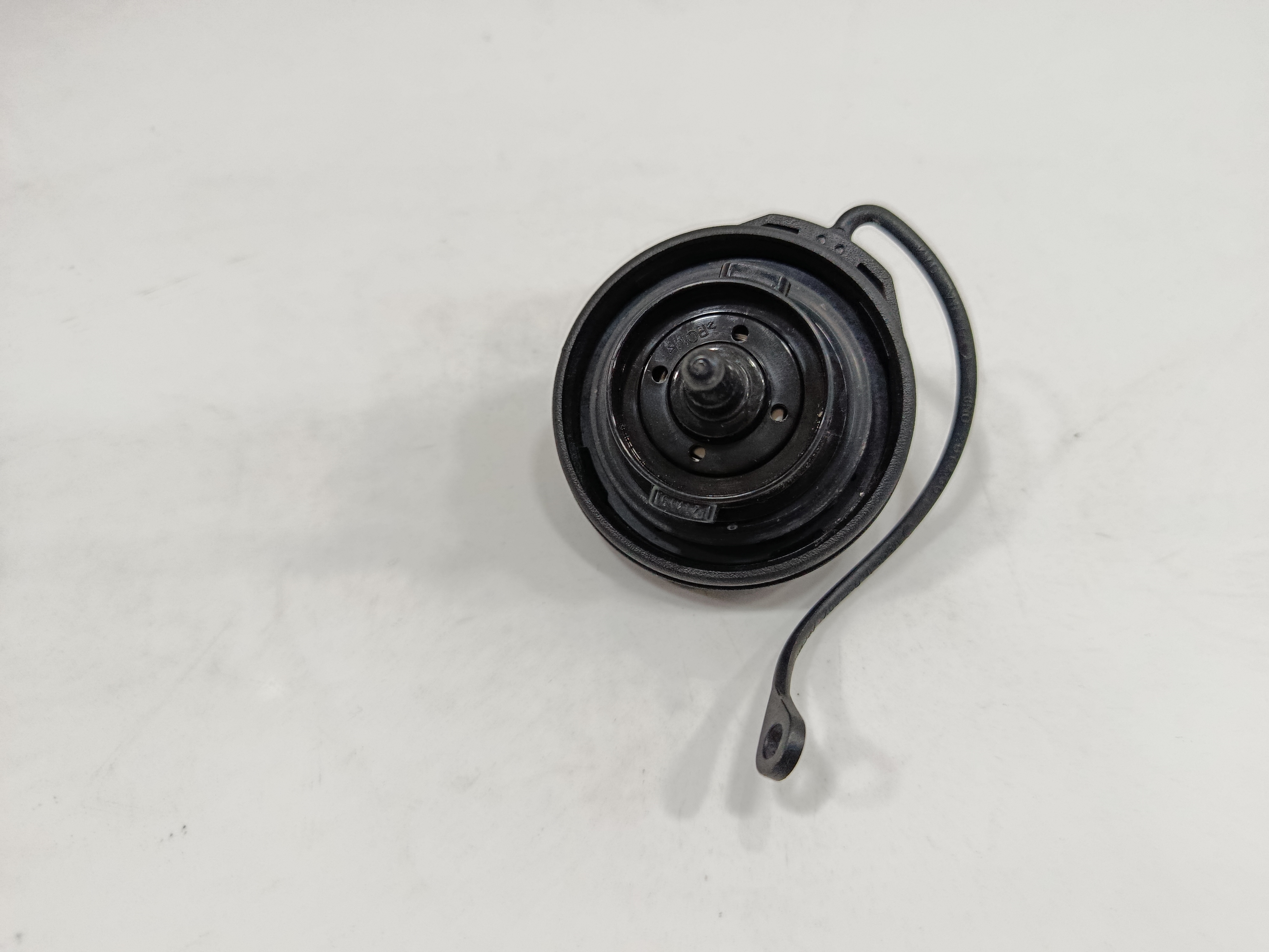 Tapon combustible volkswagen golf vii sportsvan advance