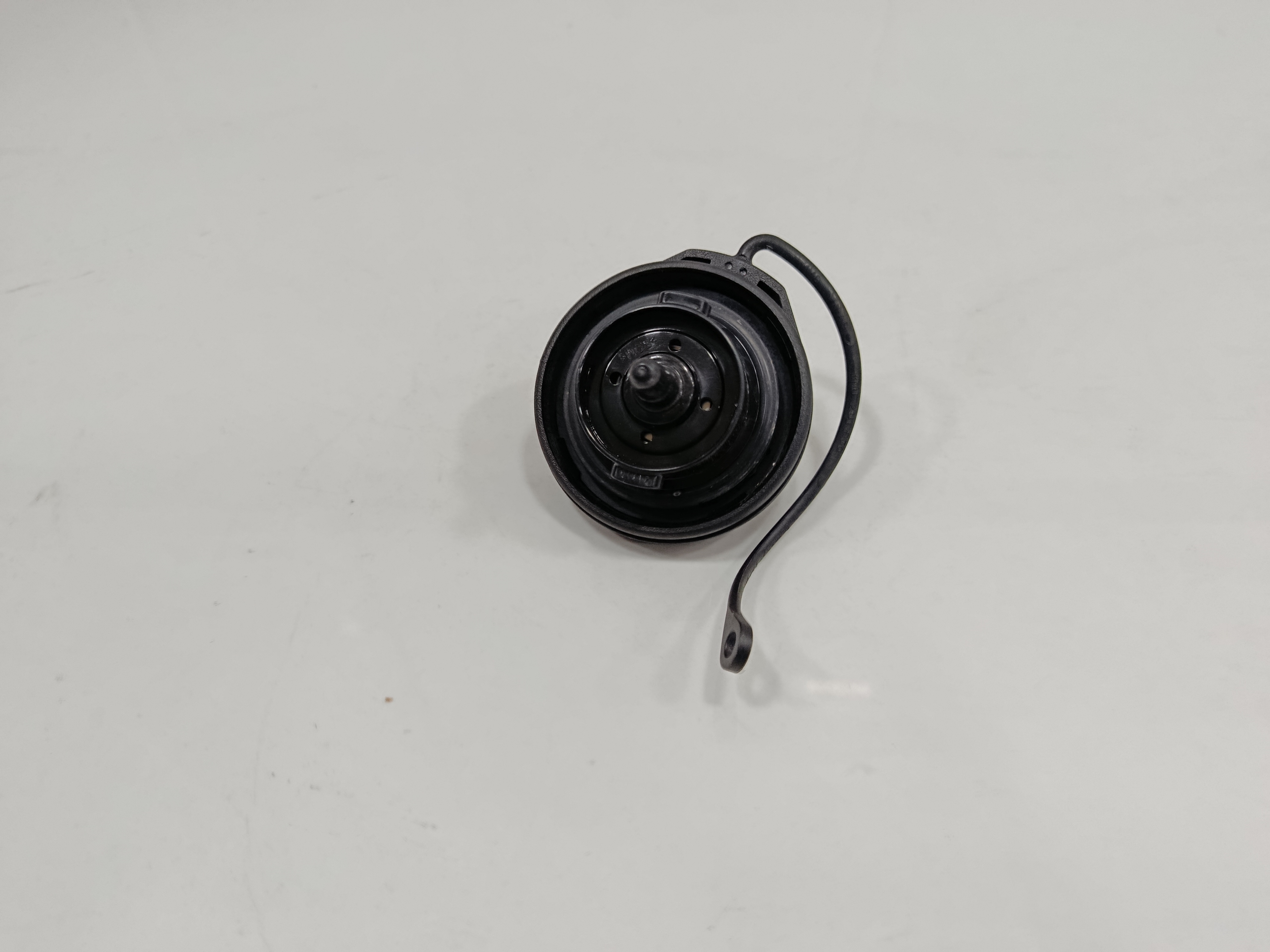 Tapon combustible volkswagen golf vii sportsvan advance