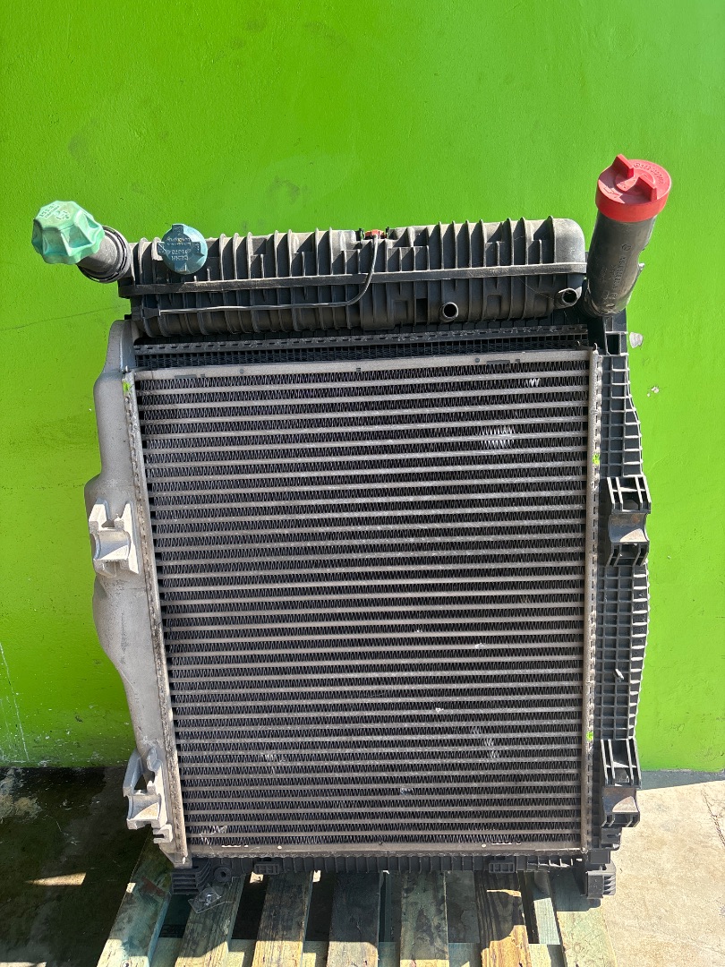 Conjunto radiadores mercedes-benz atego 2-ejes 18 t bm 95024 