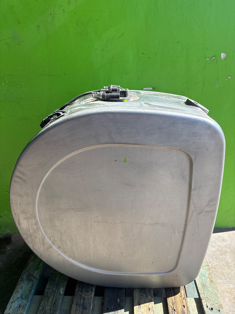 Deposito adblue volvo fh xxx fg 4x2 low largo (lh1 o l2h1)