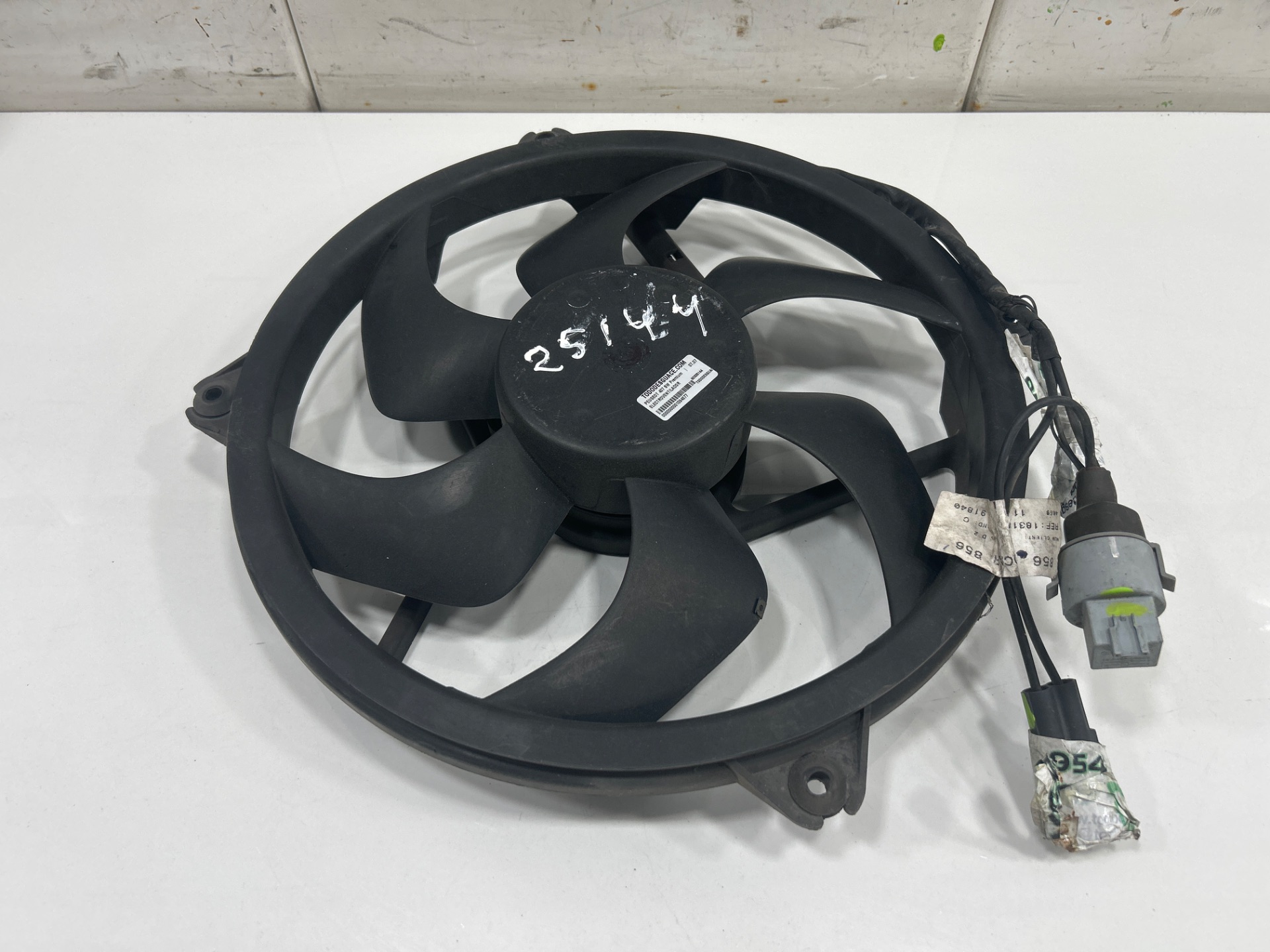 Electroventilador peugeot 407 sw premium