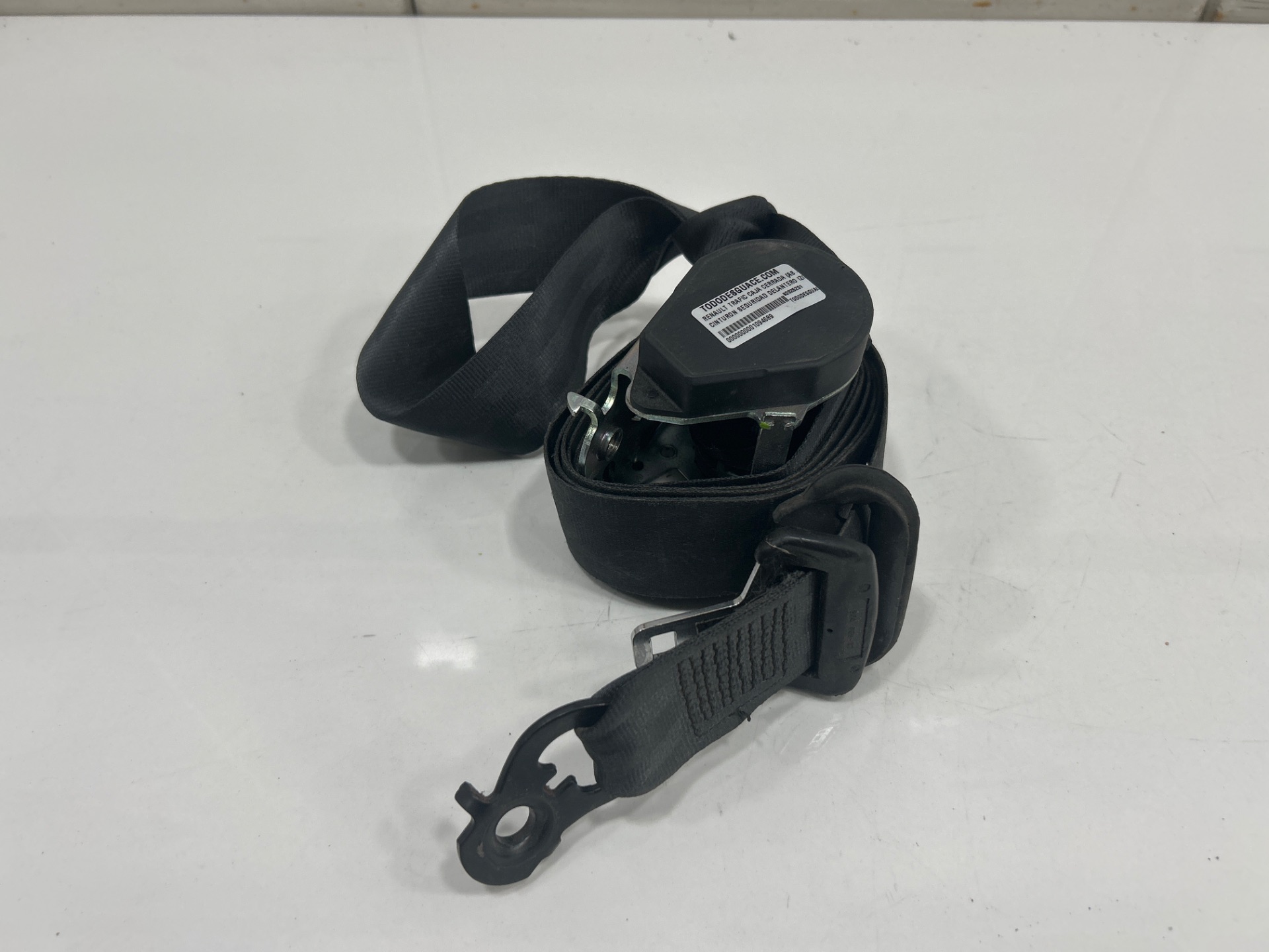 Cinturon seguridad delantero izquierdo renault trafic caja cerrada (ab 4.01) l1h1   caja cerrada corto