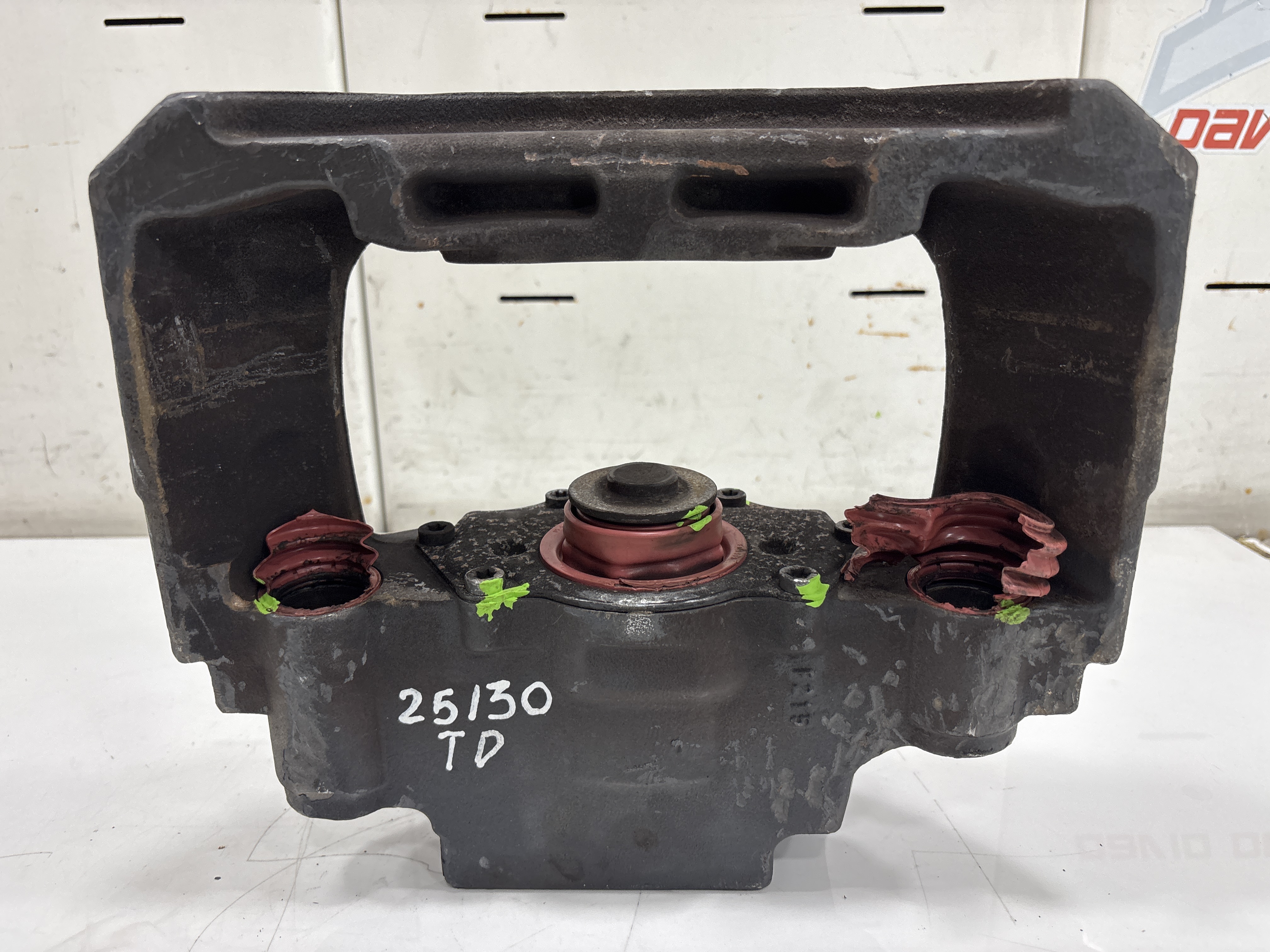 Pinza de freno trasera derecha mercedes-benz atego 4 cyl. 4x2 2005 - 