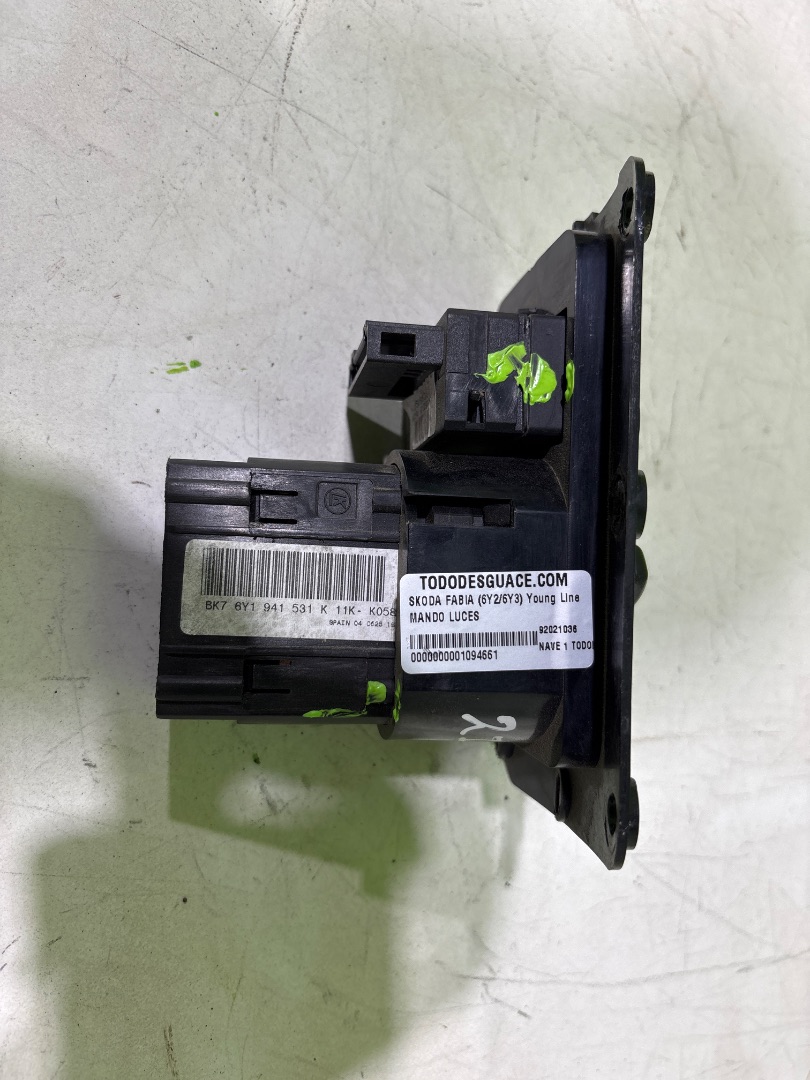 Mando luces skoda fabia (6y26y3) young line