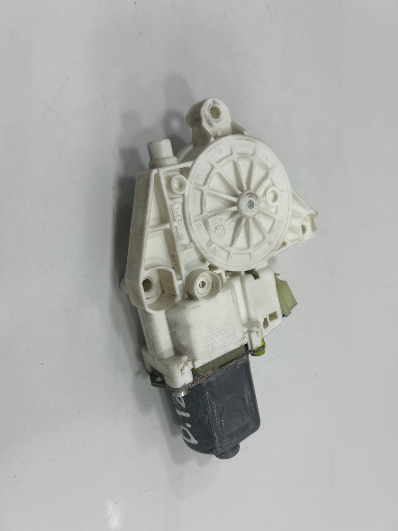 Motor elevalunas delantero izquierdo mercedes-benz clase e (w212) lim. 220 cdi blueefficiency (212.00