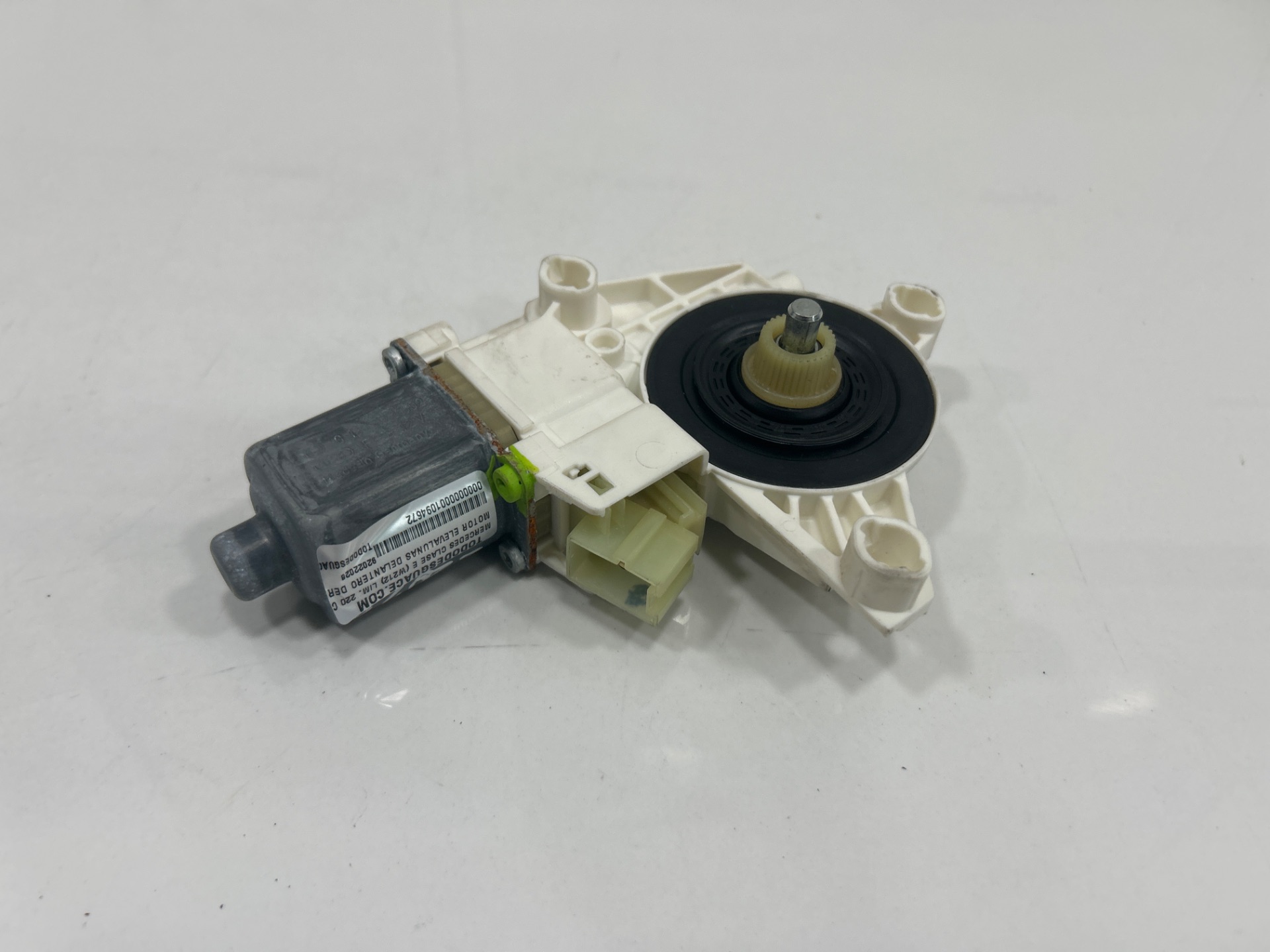 Motor elevalunas delantero derecho mercedes-benz clase e (w212) lim. 220 cdi blueefficiency (212.00