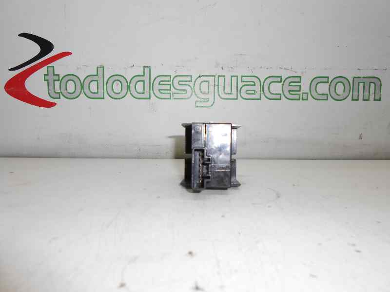  interruptor warning   toyota corolla (e12) 1.6 linea luna berlina 1.6 16v