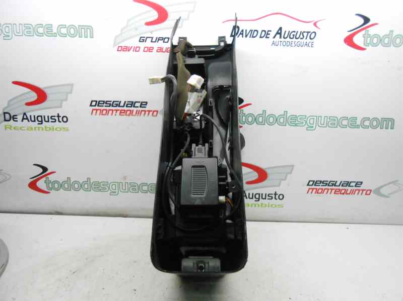  apoyabrazos central   nissan primera berlina (p12) acenta 1.9 16v turbodiesel cat