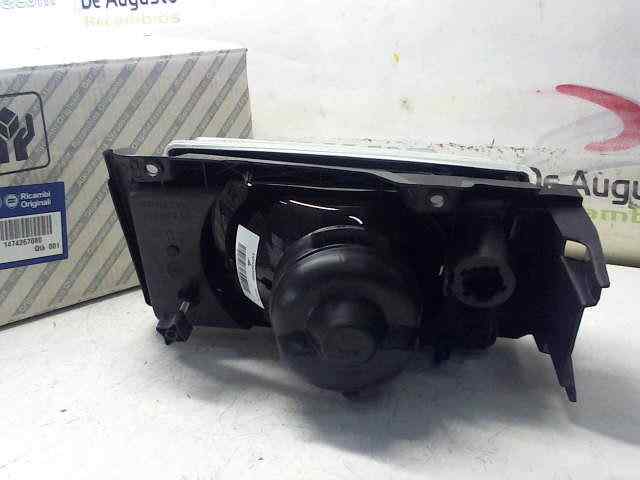  faro derecho   fiat recambio original . .