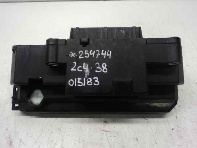  caja reles / fusibles   bmw serie 7 (e65/e66) 745i 4.4 v8 32v cat