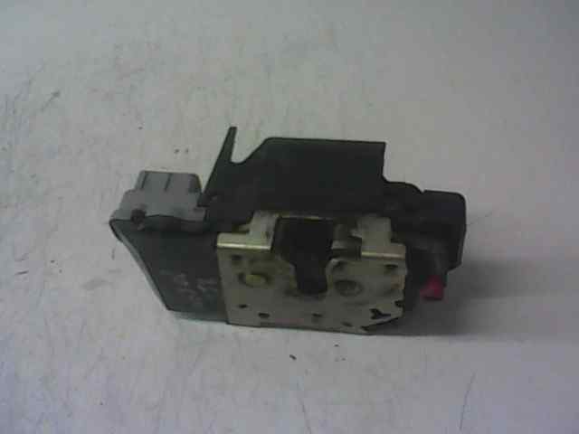  cerradura puert trasera izquierda   peugeot 307 (s1) xr 2.0 hdi cat