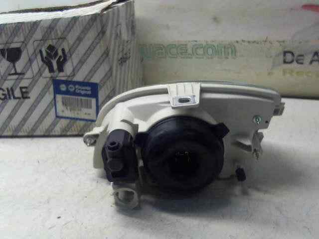  faro derecho   fiat recambio original . .