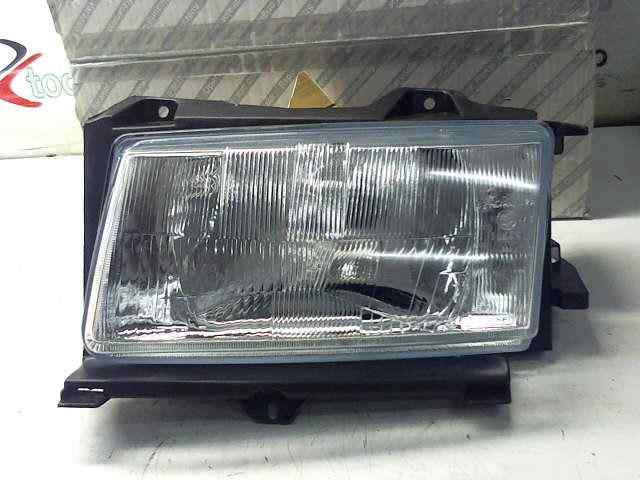  faro izquierdo   fiat recambio original . .
