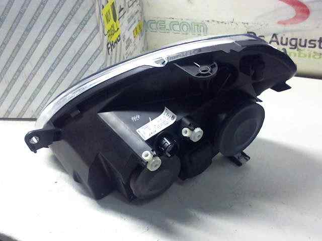  faro derecho   fiat recambio original . .