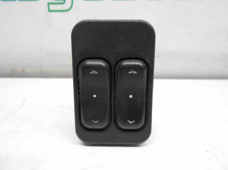  maneta elevalunas delantera izquierda   opel corsa c club 1.2 16v cat (z 12 xe / lw4)