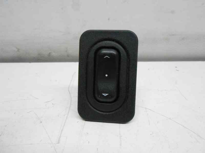  maneta elevalunas delantera derecha   opel corsa c club 1.2 16v cat (z 12 xe / lw4)