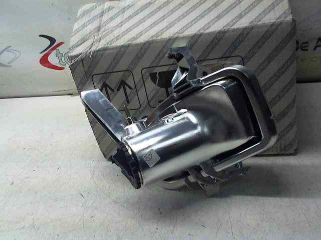  faro antiniebla derecho   fiat recambio original . .