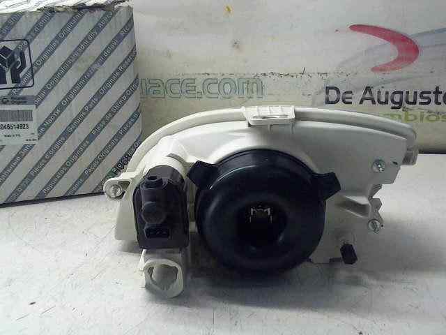  faro derecho   fiat recambio original . .