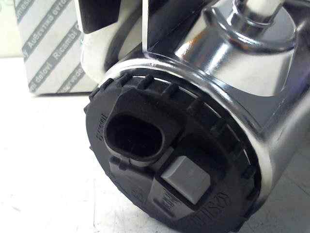  faro antiniebla derecho   fiat recambio original . .