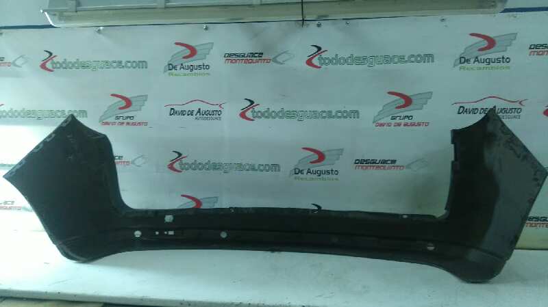  paragolpes trasero   fiat recambio original . .