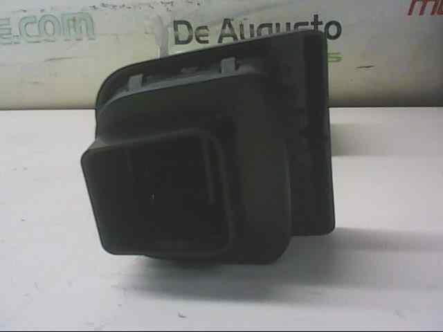  rejilla aire derecha   fiat recambio original . .