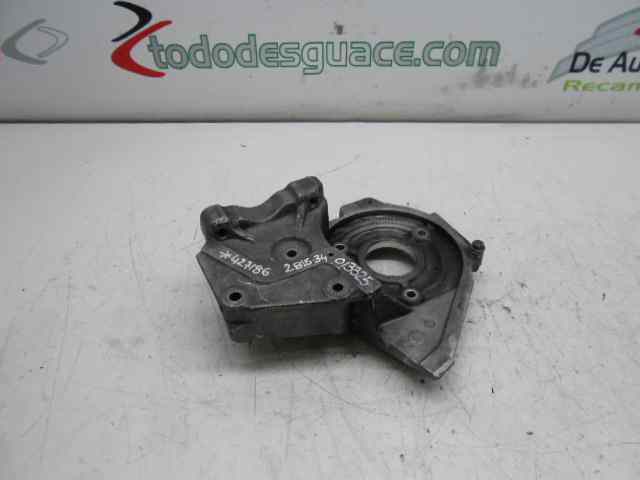  soporte bomba inyeccion   renault megane i classic (la0) 1.9 d europa 1.9 diesel