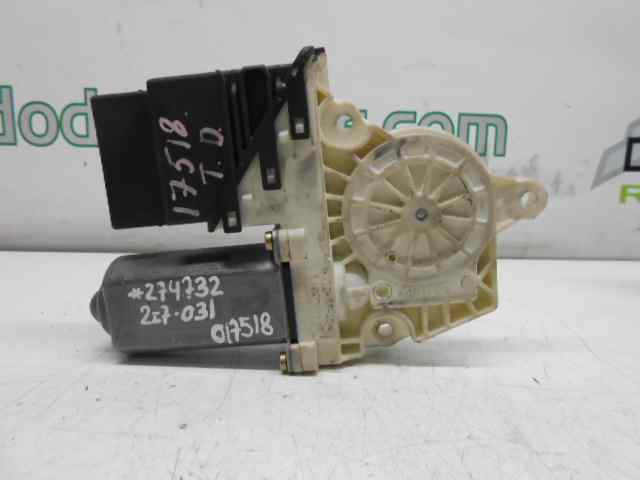  motor elevalunas trasero derecho   seat leon (1m1) signo 1.6 16v