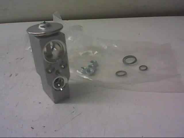 valvula expansion   fiat recambio original . .