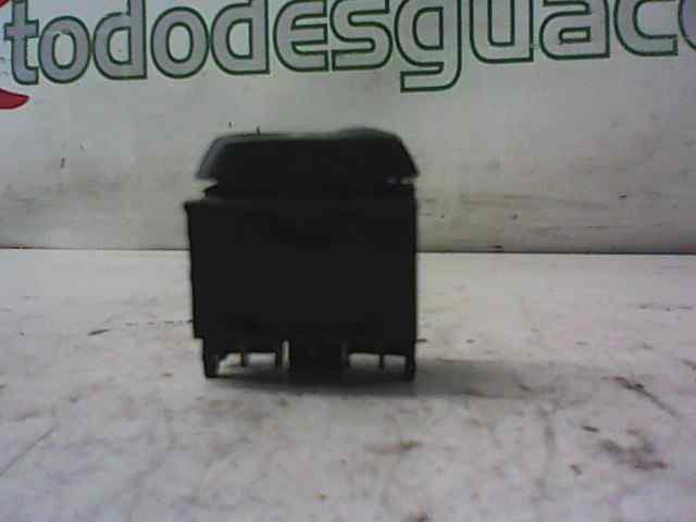  mando elevalunas delantero derecho   citroen berlingo 1.9 diesel 1.9 diesel