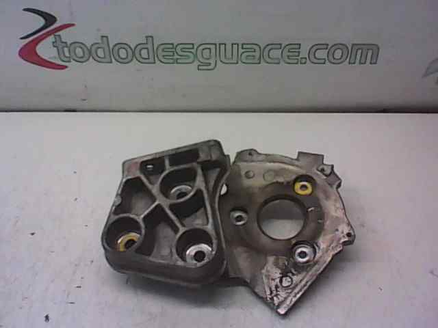  soporte bomba inyeccion   renault megane i fase 2 berlina (ba0) 1.6 16 v rt (ba04) 1.6