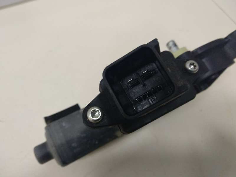  motor elevalunas delantero derecho   opel meriva b excellence 1.6 cdti dpf