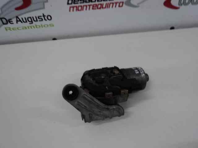  motor limpia delantero   pendiente identificar . .