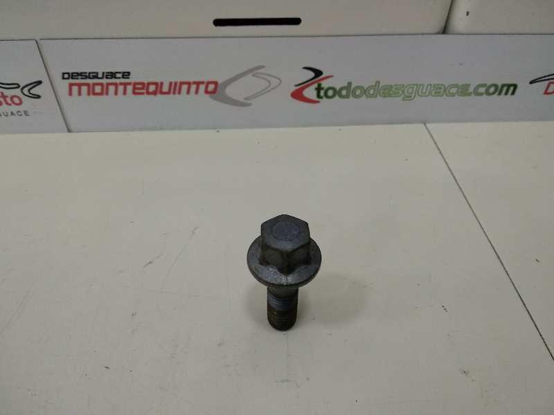  tornillo rueda llanta alumi   renault master ii phase 2 combi kombi 28t l2 6pl. 2.5 dci diesel cat