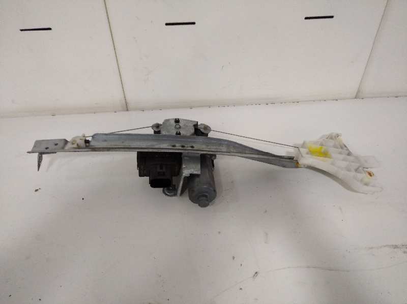  elevalunas trasero izquierdo   ford mondeo berlina (ge) ambiente 2.0 16v di td cat