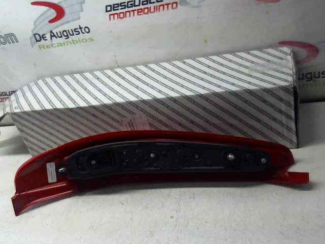  piloto trasero derecho   fiat recambio original . .