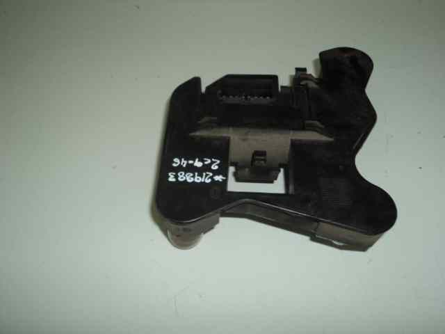  portalamparas trasero derecho   renault 19 porton trasero (b/c53) europa 1.4