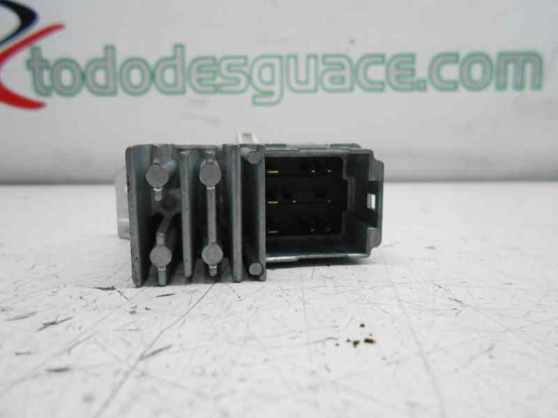  interruptor warning   ford focus berlina (cak) ambiente 1.6 16v cat