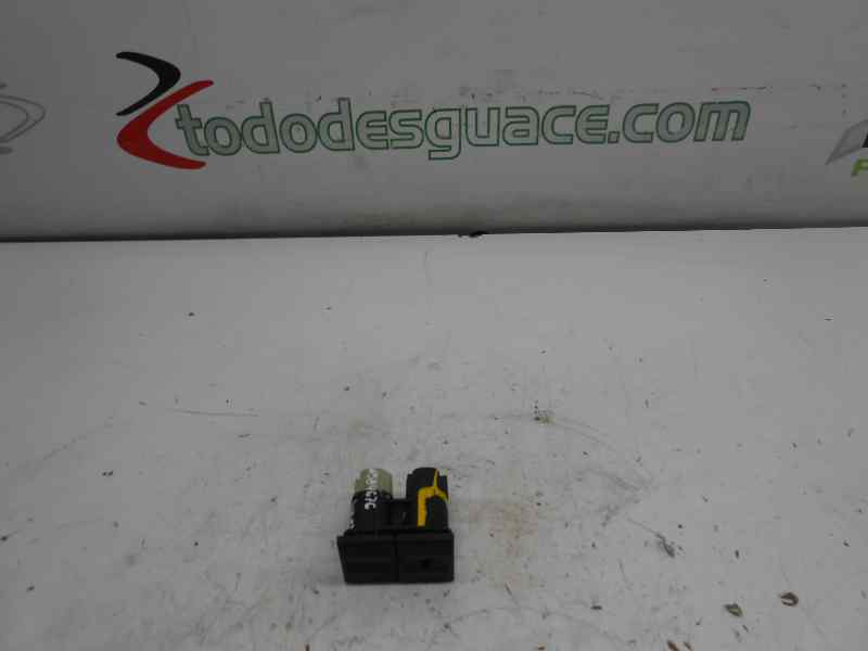  interruptor warning   ford mondeo berlina (ge) ambiente 2.0 16v di td cat